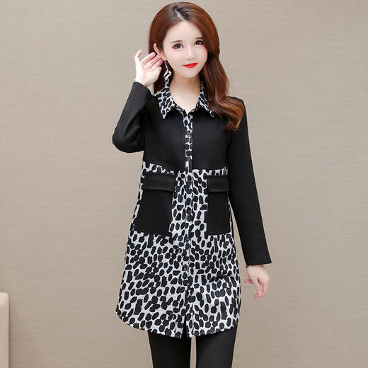 WE AW2216时尚印花风衣外套大码气质优雅大衣 商品图2