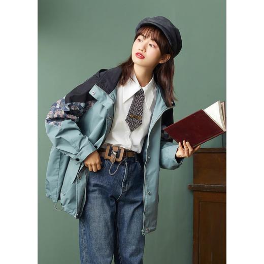 ZIHAN紫涵复古拼接华外套女2022春新品撞色花型休闲连帽上衣立领冲锋衣Z2Z01AS121 商品图3