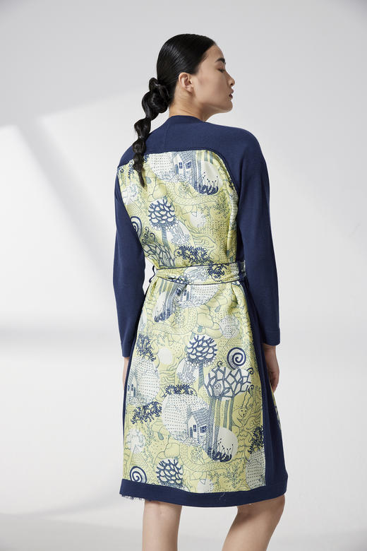 真丝羊绒针梭相拼长开衫 SJS94W031K 商品图4