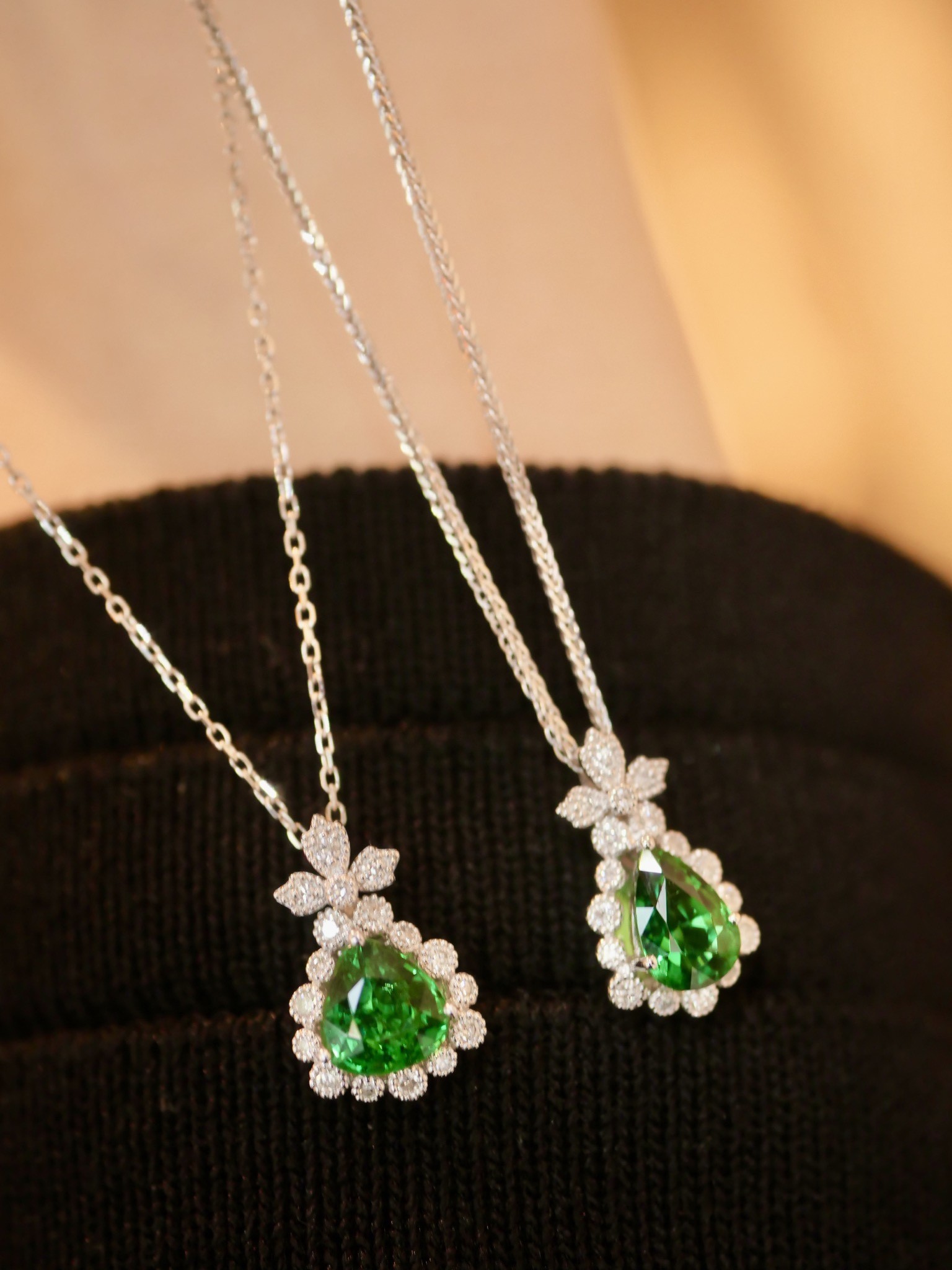 92-1.04ct 天然沙弗莱石榴石吊坠