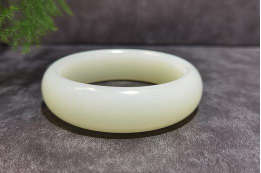 【御珠宫坊·传承系列】羊脂白玉手镯57.8mm 商品图4