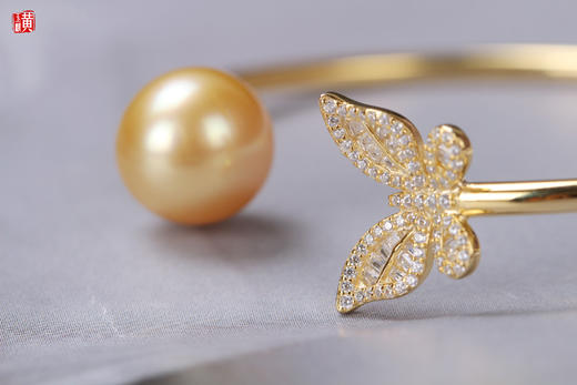 [  蝶翎 ]  南洋金珍珠手镯 | 耀眼金珠，蝶舞翩飞，独特别致 商品图1