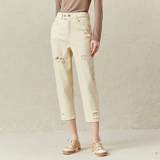 Famecoco范可儿白色破洞牛仔裤女春时尚宽松直筒裤F221GA002 商品图3