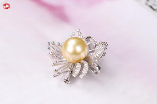[ 绽 ]  南洋金珍珠吊坠胸针两用款 商品图1