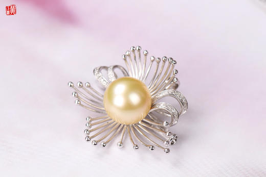 [ 绽 ]  南洋金珍珠吊坠胸针两用款 商品图0