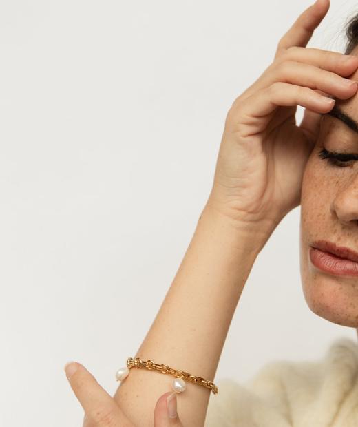 MARLEY系列珍珠吊坠手链 商品图2