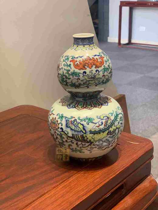 涂杏花：斗彩缠枝事事如意葫芦瓶 商品图0