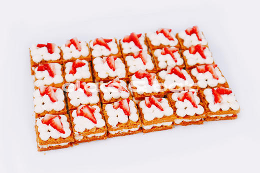 草莓拿破仑 商品图0