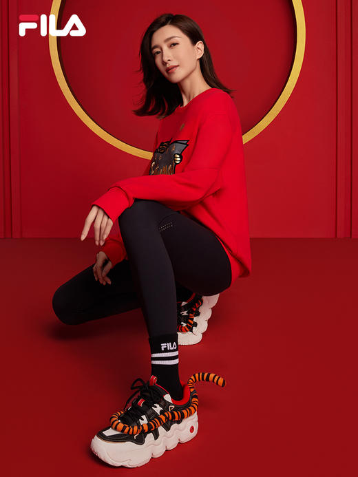 FILA【江疏影同款】女篮球鞋2022春虎年新年款面包鞋运动鞋F12W216123F 商品图1