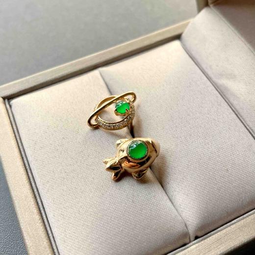 高冰种阳绿蛋面蛋面星辰大海宇宙飞船耳钉18k黄金钻石镶嵌 商品图3