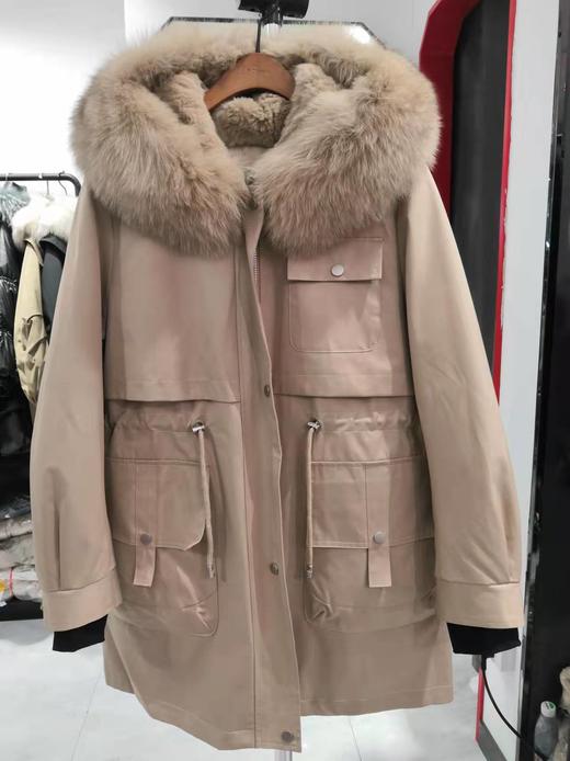 品尚雪 羽绒服899 商品图0