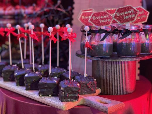 玫瑰轻奢风甜品台 商品图1