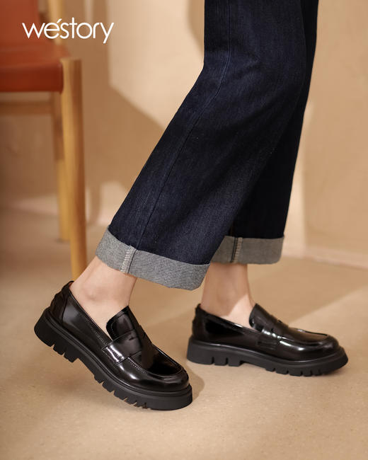 westory2022年春季新款纯色质感乐福鞋一脚蹬英伦风单鞋真皮厚底W22AM53981 商品图1