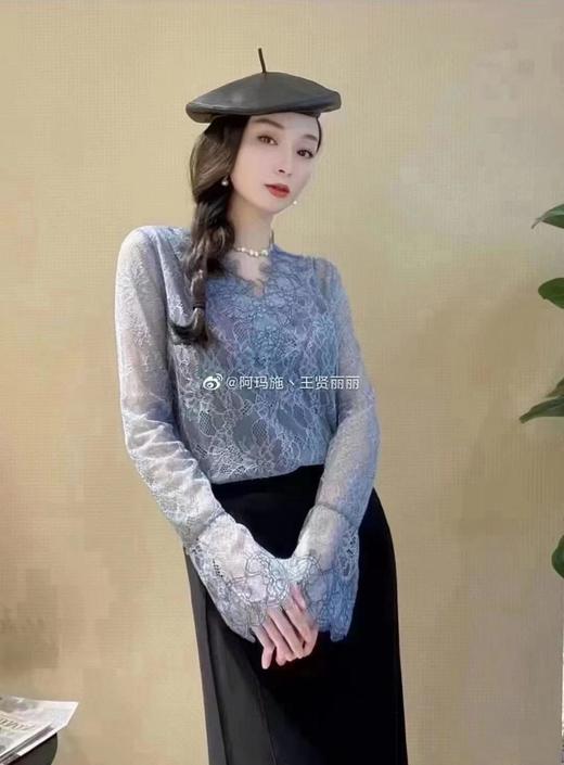 3楼阿玛施AMASS服饰蓝色蕾丝上衣 商品图2