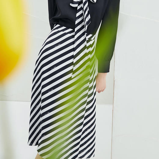 EITIE 爱特爱6506208半裙 商品图3