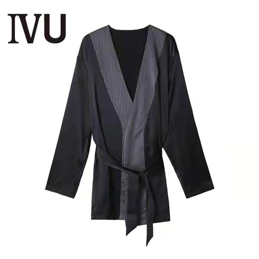 安莉芳旗下IVU薄款桑蚕丝和服式系带睡衣上装男士家居服UL00020 商品图0