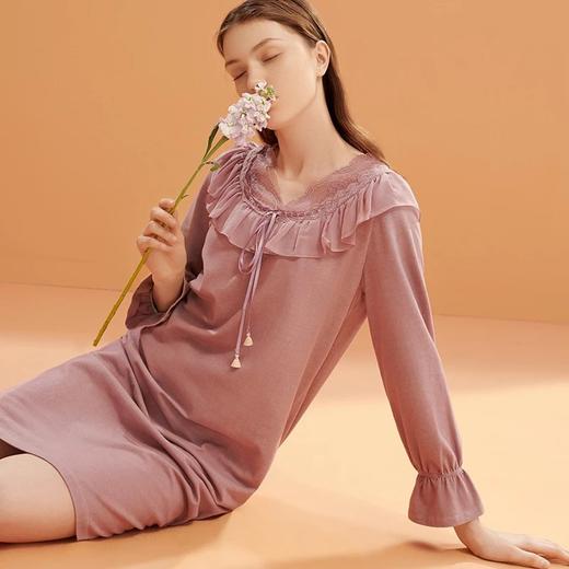 金三塔发热桑蚕丝拉绒素色睡裙 可外穿保暖加厚家居服女士新品 YZFBD302 商品图1