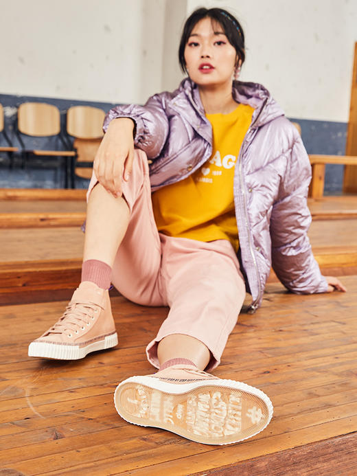 iSTEP新品工装靴女牛反绒高帮鞋休闲潮鞋时尚潮流果冻透明底 商品图0