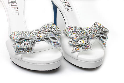 豪麟名鞋奥莱LORIBLU女鞋凉鞋羊皮革+施华洛世奇LR05262L白色  原价6600元 商品图2