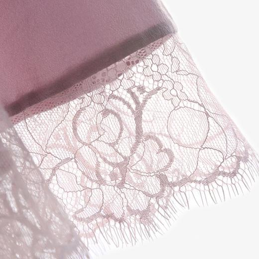 金三塔新款真丝吊带衫女蕾丝拼接V领性感美背吊带衫 NSF8B701 商品图3