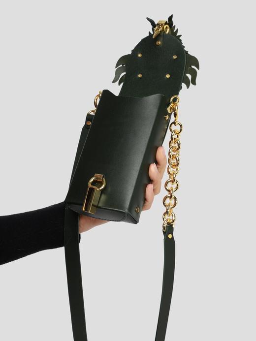 龙系列竖型斜挎包 商品图3