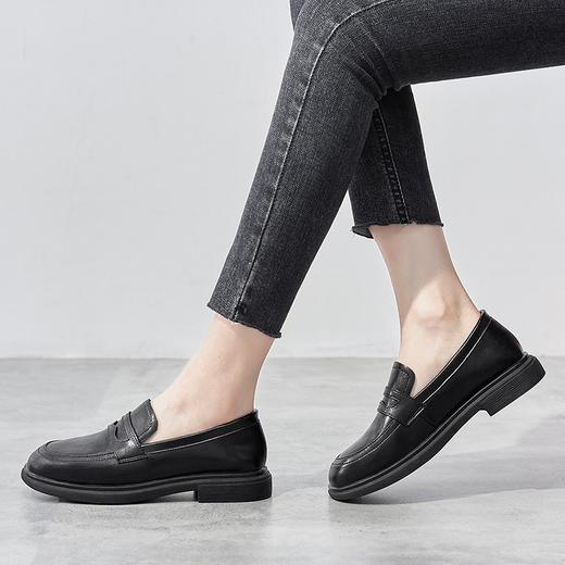 ZHR乐福鞋女2023秋季新款时尚百搭英伦风平底女鞋一脚蹬休闲单鞋 商品图1