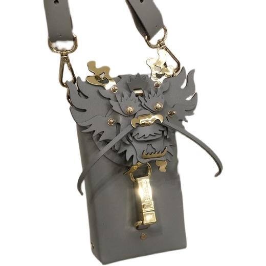 龙系列竖型斜挎包 商品图0