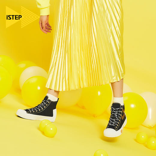 【正品】iSTEP高帮帆布鞋女2022秋冬新品女鞋情人节爱心平底拼色潮流板鞋 商品图1