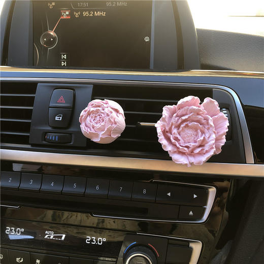 车载香水香薰空调出风口清新香花朵汽车女车内装饰摆件扩香石车饰摆件 商品图1