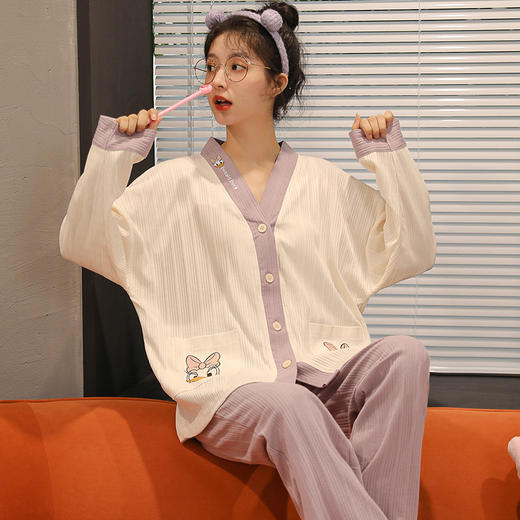 2022年新款睡衣女春秋款长袖薄款时尚简约开衫家居服秋季套装 商品图11