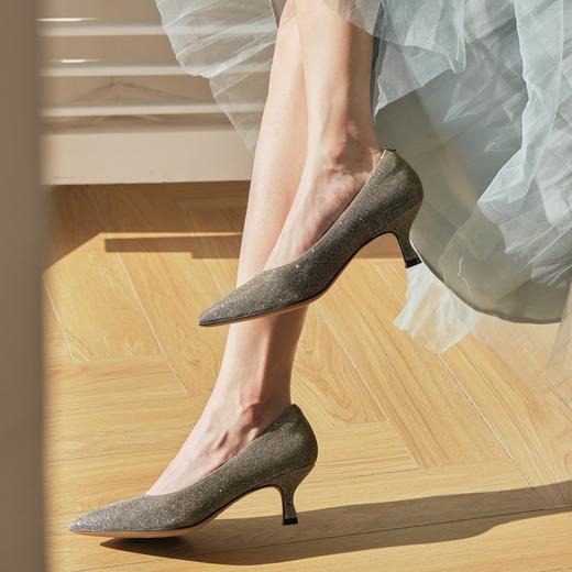 Julia Heuer 格丽特钻感尖头高跟鞋 商品图2