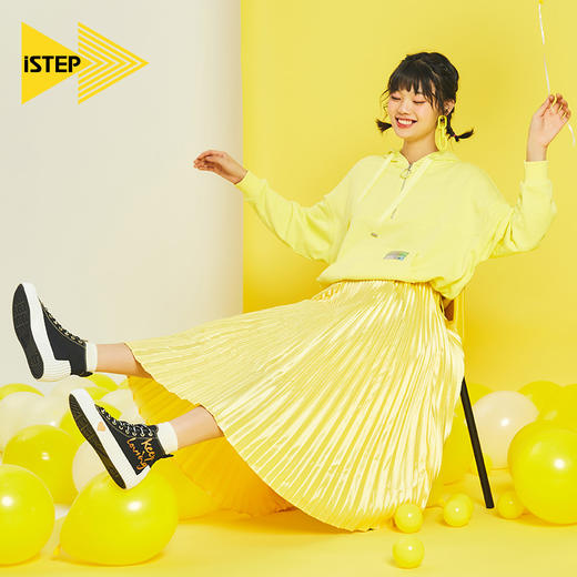 【正品】iSTEP高帮帆布鞋女2022秋冬新品女鞋情人节爱心平底拼色潮流板鞋 商品图3