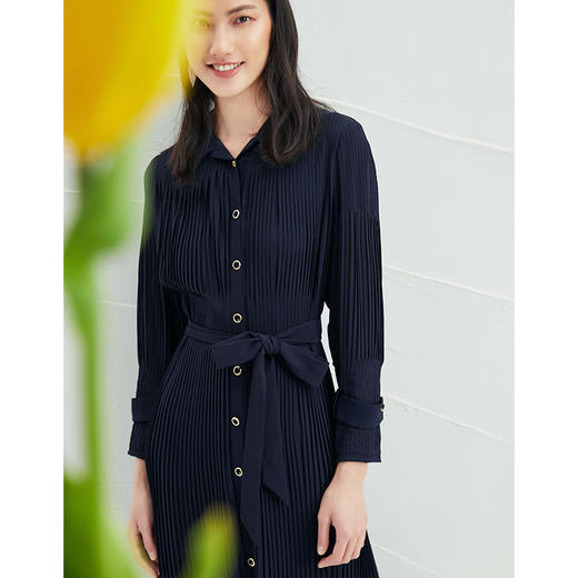 EITIE爱特爱春季新款系带束腰长袖优雅显瘦连衣裙6607357 商品图6