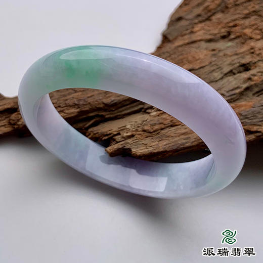 派瑞翡翠 翡翠手镯 糯种 浅绿色 商品图0