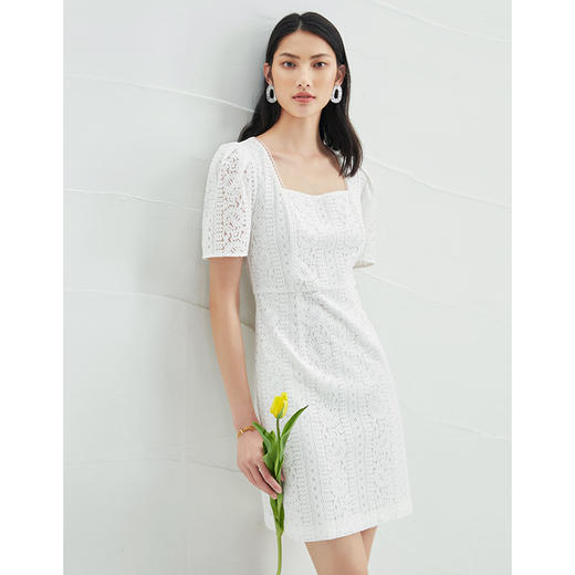 EITIE爱特爱气质方领蕾丝白色连衣裙夏新款修身显瘦百搭通勤B2207908 商品图1