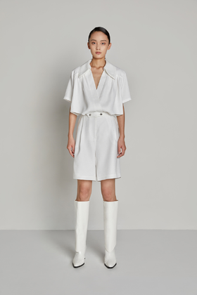 腰部镂空互搭系扣连体裤