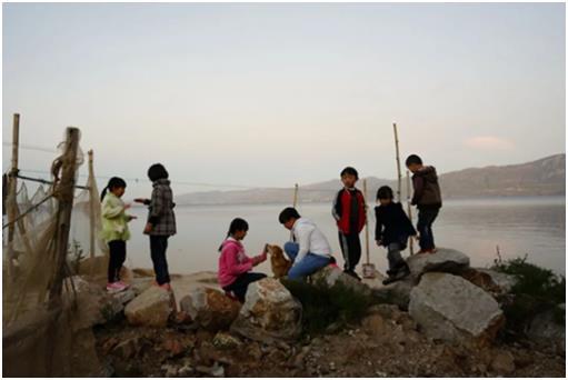 唐立红《隔河村》摄影集/中国视觉艺术出版社 商品图2