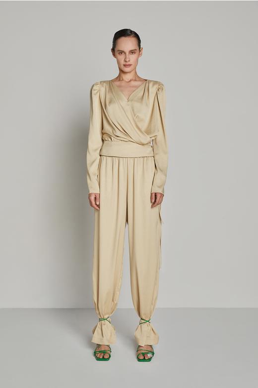 叠搭V领泡肩收腰上衣 商品图1