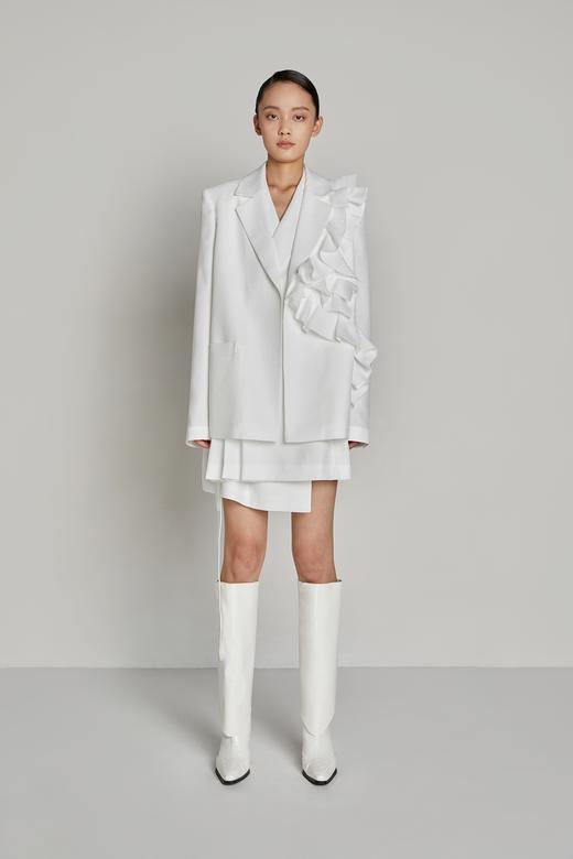 立裁溢边直身西服 商品图0