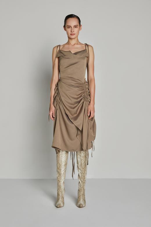 荡领抽绳吊带连衣裙 商品图0