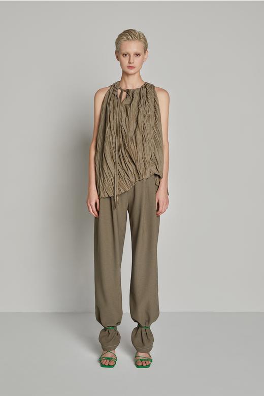 侧翻领斜摆无袖上衣 商品图0