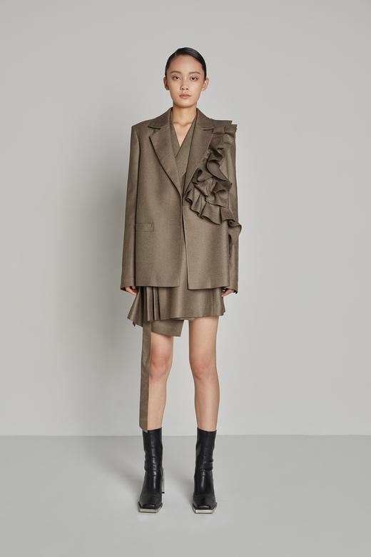 立裁溢边直身西服 商品图0