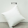  「瘾」白色皮质抱枕 商品缩略图3