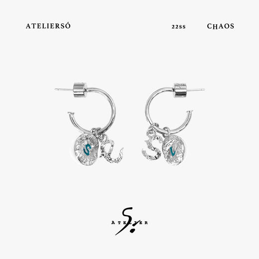 22SS CHAOS ｜巴别塔    牛仔系列 -字母耳环（一对） 商品图0