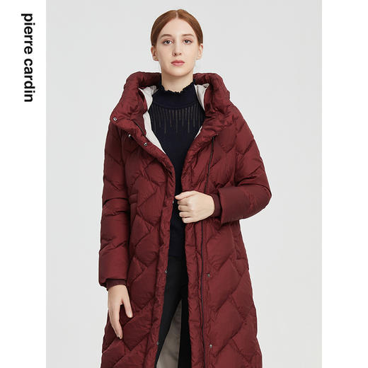 皮尔卡丹女装时尚复古红保暖通勤收腰连帽羽绒服P1489Y1411T0
 商品图3