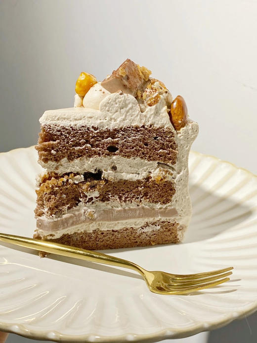 阿华田特调奶油蛋糕，法芙娜巧克力蛋糕体，特调奶油，阿华田奶冻，每一口都是回忆里的味道 商品图1