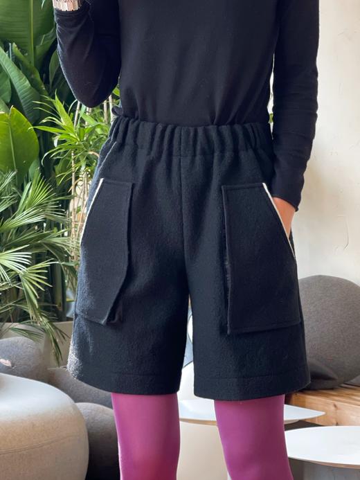 TYNVIE 大插袋百慕大羊毛短裤 -黑色 商品图9