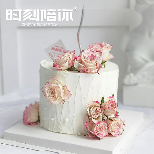 【女神专属】玫瑰女神蛋糕 商品图0