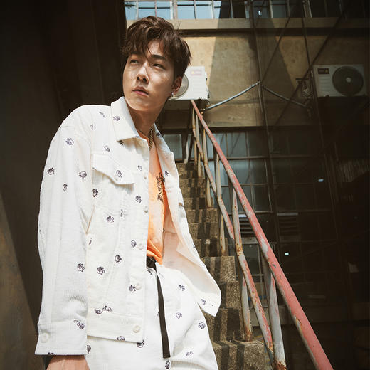 MISHKA满绣灯芯绒夹克M21100502M 商品图2