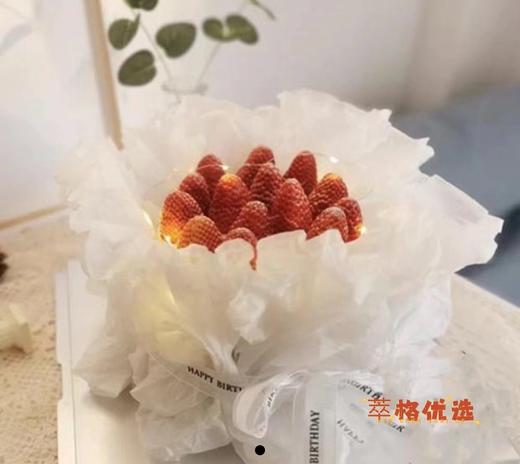 雪梨纸草莓蛋糕 商品图0
